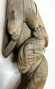 Serene Vint. Tallado en madera asiática madre lactante bebé, desgastado 21" de alto como está - Imagen 1 de 10