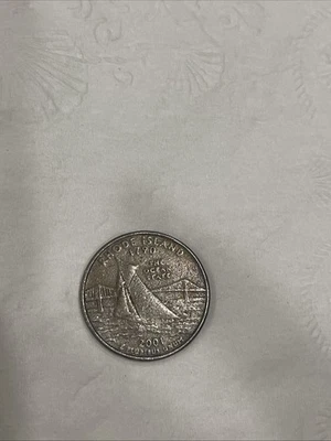 2001 P Rhode Island State Quarter Misaligned Error Coin - Image 1 of 2
