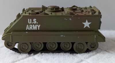 Portaaviones de personal blindado Ertl Force One US Army M113 Ground Force verde #1145 Foto 1 de 4