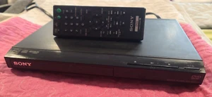 Sony DVP-SR210P DVD Player - Picture 1 of 2