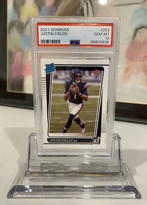 Justin Fields 2021 Donruss Rated Rookie #253 RC PSA 10 - Picture 1 of 1