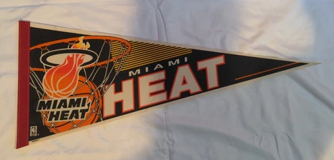MIAMI HEAT NBA BASKETBALL VINTAGE RETRO PENNANT 5/7/22 Cover