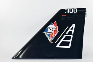VFA-34 Blue Blasters 2022 FA-18 Tailflash, Navy, 20", Mahogany, Fighter/Attack - Bild 1 von 2