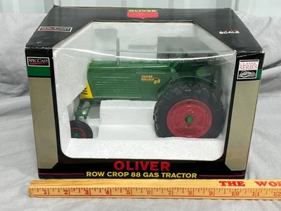 OLIVER Row Crop 88 Tractor on RUBBER Wide Front 1:16 Toy Diecast Spec-Cast NIB - Image 1 of 4