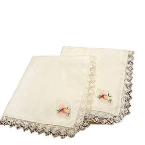 Vintage Madeira Blumenmuster Organdie Leinen bestickt Tischservietten Spitzenrand (2) - Bild 1 von 5