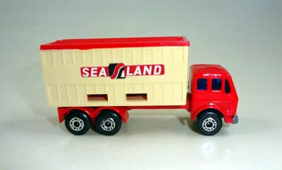 Matchbox Superfast Nr. 42C Mercedes Container Truck rot "Sealand" - Bild 1 von 4