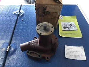 POMPA ACQUA HANOMAG BRILLANT 600 601 700 701 GRANIT 500 501 501E COD.114920754 - Foto 1 di 12