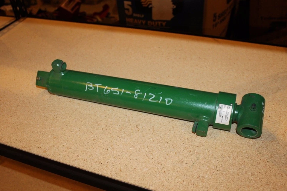 Conjunto de cilindros para tratores TYM. Peça BT651-81210. Adquirido de um distribuidor fechado - Imagem 1 de 1