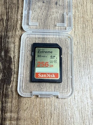 SanDisk Extreme 80MB/s U3 256GB SDXC Card - Pre Owned - Image 1 of 2