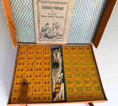 1930s Vintage Mahjong Two Tone Burgundy Red 146 Bakelite Tiles Original Case - Image 1 of 4