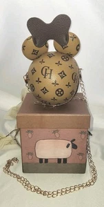 Little Fashionista hellbraun/braun runde Mausohren Crossbody umlaufender Reißverschluss Kunstleder - Bild 1 von 9