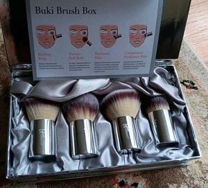 IT COSMETICS New Buki Brush Box  Makeup - Picture 1 of 9