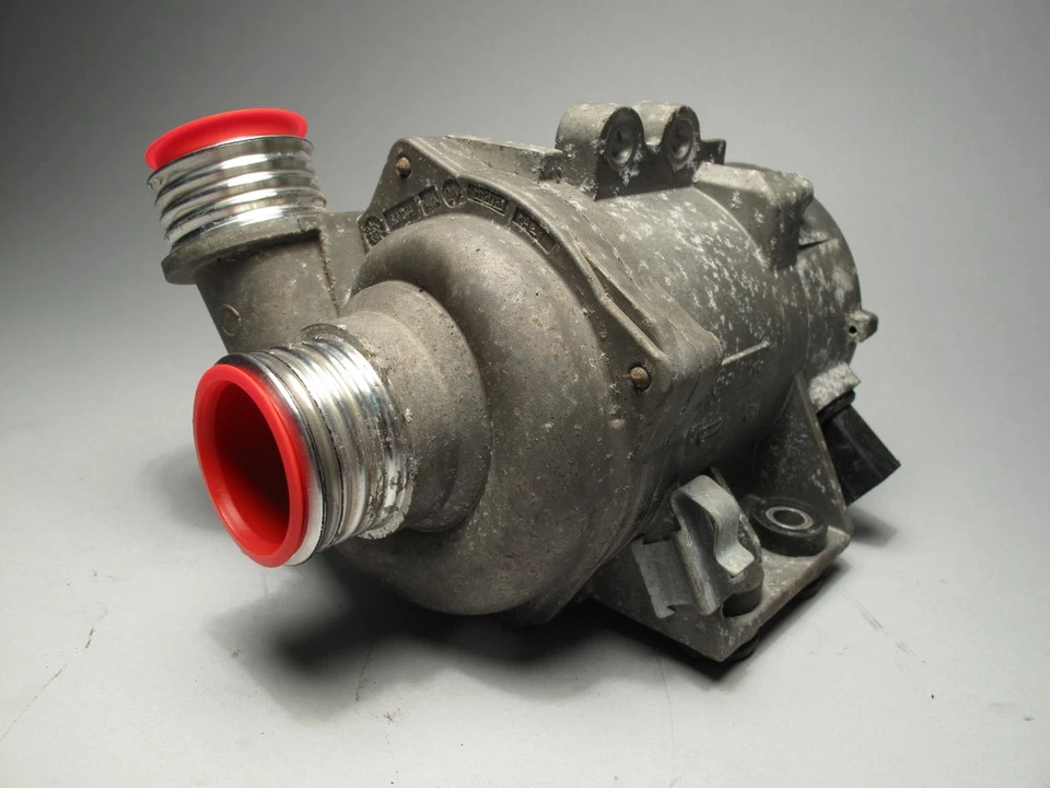 Bomba de agua eléctrica OEM BMW Pierburg para 2006-2013 N52 N51 E60 E82 E90 Z4 USADA Foto 1 de 2