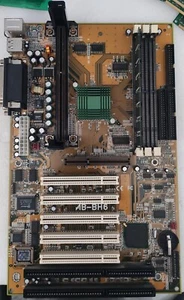 ABIT AB-BH6 v1.01 - Intel 440BX Slot1 ISA/PCI/AGP + 128MB SDRAM 133MHz - Picture 1 of 2
