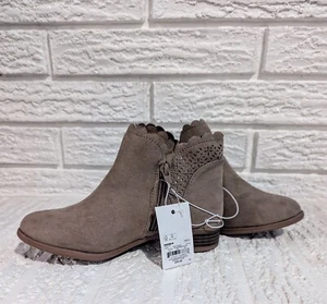 Girls size 2 Cashew taupe dress boots brand new with tags and memory foam - Picture 1 of 6