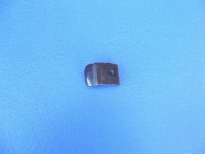 97-04 CORVETTE C5 SIDE DOOR WINDOW BLOWOUT CLIP 10408012 10406816 - Bild 1 von 3