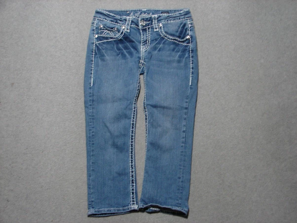 RH03460 **L.A. IDOL** JEANS DENIM PARA MUJER talla 5; ¡BONITOS PANTALONES CORTOS! Foto 1 de 3