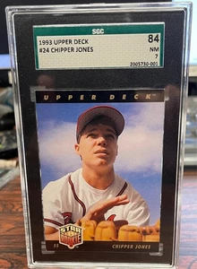 Tarjeta de novato 1993 Upper Deck #24 Chipper Jones Atlanta Braves - clasificación SGC 84 casi nueva 7 - Imagen 1 de 2