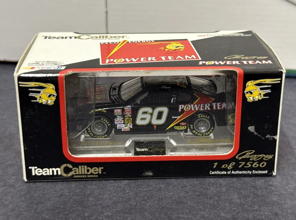 Geoffrey Bodine #60 Power Team 2000 1:64 NASCAR Team Calibre Diecast NUEVO Foto 1 de 4