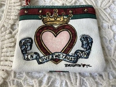 Monedero Brighton con cremallera In Love We Trust tela corazón colorido Foto 1 de 4