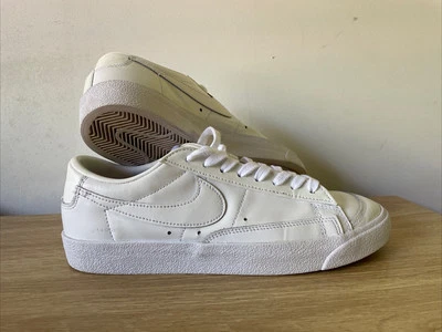 Nike Women Blazer Low 77 Leather 9US/ 6.5UK/ 40.5EUR. DC4769-101 - image 1 of 4