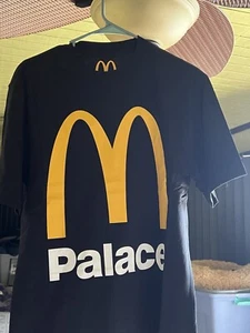 NEW Palace x McDonald's Logo T-shirt Size Medium - Picture 1 of 1