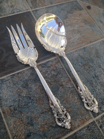MINT HEAVY 9 3/8" SOLID WALLACE GRANDE BAROQUE SALAD SERVING SET STERLING SILVER Cover