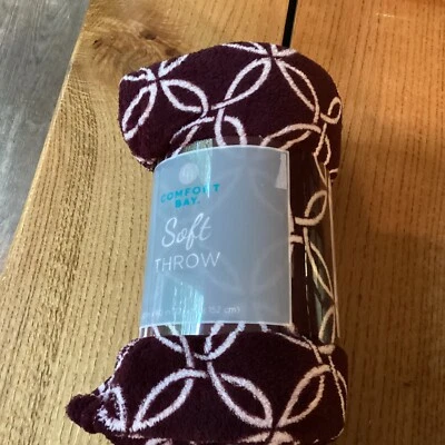 Comfort Bay Soft Throw 50x60 Fleece Blanket New Warm Cozy Design - Image 1 of 4