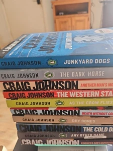 10 Craig Johnson: Dark Horse, Westernstar, Dry Bones... - Bild 1 von 1