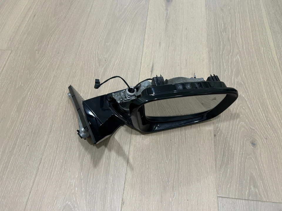 2018-2020 BMW 530i Passenger Side View Power Door Mirror - For Parts or Repair - Image 1 of 4