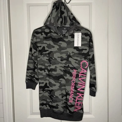 Túnica com capuz Calvin Klein jeans feminina média 8/10 desempenho cinza camuflagem nova com etiquetas - Imagem 1 de 4