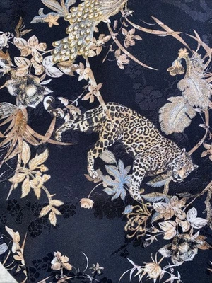 L’AGENCE Black Chinoiserie Gold Leopard Floral Jungle Peacock Crop Pants 28x25 4 - Image 1 of 4