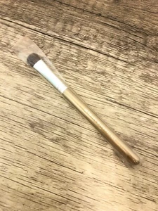 Bare Escentuals Wet/Dry Eyeshadow Brush Gold New - Picture 1 of 5