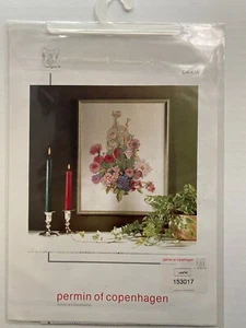 Permin of Copenhagen Cross Stitch Pattern Dahlia Leaflet 153017 UNUSED Flowers - Picture 1 of 4