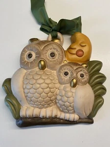 THUN COPPIA GUFI SU RAMO CON LUNA FORMELLA CERAMICA ADDOBBO ORIGINALE PERFETTO ! - Foto 1 di 7