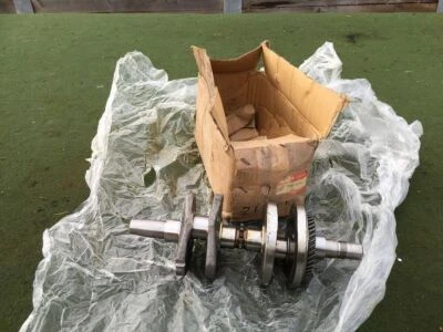 3388 Suzuki GS250T GSX250 GSX250E GSX250ES NUEVO STOCK ANTIGUO Motor Cigüeñal Manivela Foto 1 de 4