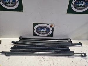 LAND ROVER DISCOVERY 2 TD5 WINDOW RUBBER SEALS - Picture 1 of 6