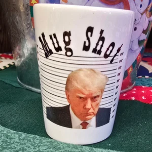 Becher Schnapsglas Trump Schnapsglas - Bild 1 von 3