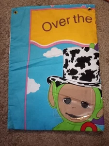 Teletubbies Fabric Material Wall Hanging With Storage Pocket For Tablet 23" X 16 - Picture 1 of 3