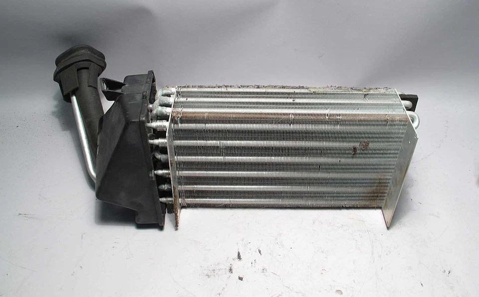 BMW Z3 Roadster Coupe Air Conditioning AC Evaporator Assembly 1996-2002 USED OEM - Image 1 of 3