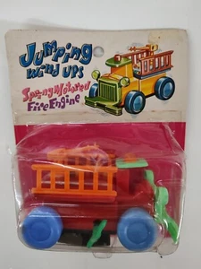 GIOCATTOLO CAMION DEI POMPIERI ANNI"70 JUMPING WIND UPS - Imagen 1 de 3