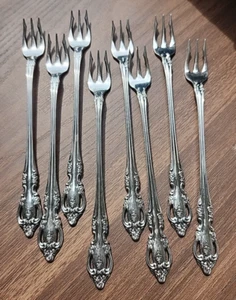8pc Oneida Community Stainless Brahms Seafood Cocktail Forks 6" - Picture 1 of 4