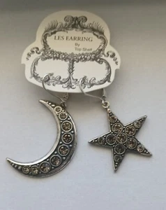 Les Earrings by Top Shelf ; A Mis Match Set - Picture 1 of 3