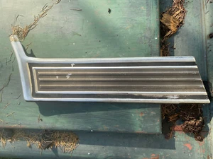 1972 Ford  Torino Lower LF Fender Body Side Aluminum Trim RF Fender - Picture 1 of 4