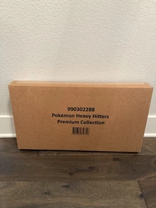 Pokemon Juego de Cartas Coleccionables Lucario V & Tyranitar V Heavy Hitters Colección Premium NUEVO Sellado - Imagen 1 de 2