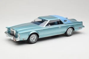 MCG18369 Lincoln Continental Mark V Blue Metallic MCG 1/18 - Picture 1 of 6