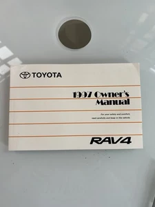 Toyota Rav4 1997 manual del propietario guía del usuario libro de referencia operador fusibles fluidos - Imagen 1 de 6