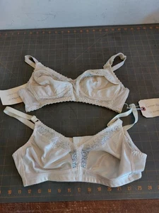 Emma Roberts Scream Queens Wardrobe Lot 2 Off White Bras Missing COAs - Picture 1 of 8