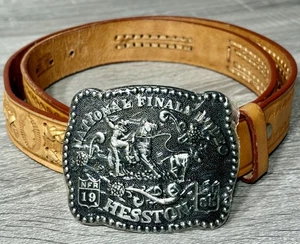 Cindilo Handarbeit Gürtel Größe 40 mit Vintage Hesston Western Rodeo 1985 Schnalle. - Bild 1 von 11