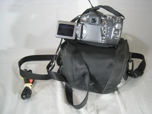 Canon PowerShot S3 IS Digital Camera 6MP 12x Zoom Black w/ Case Cables Japan - Picture 1 of 14